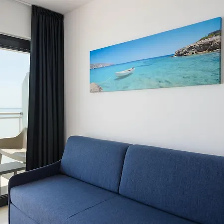 Beachside Flat Equipped With Everything Need