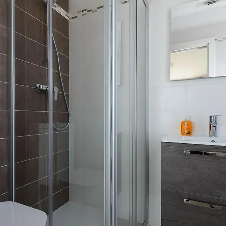 Beachside Flat Equipped With Everything Need アパート リニャーノ・サッビアドーロ