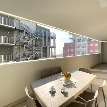 Beachside Flat Equipped With Everything Need