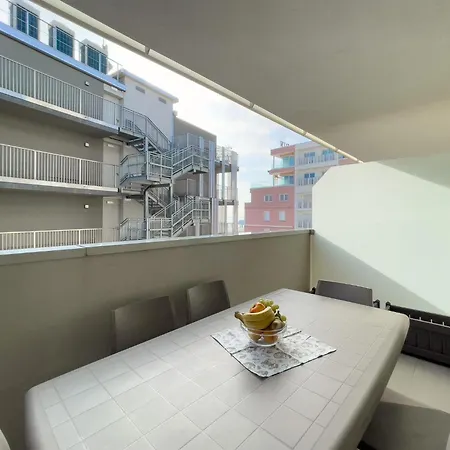 Beachside Flat Equipped With Everything Need *